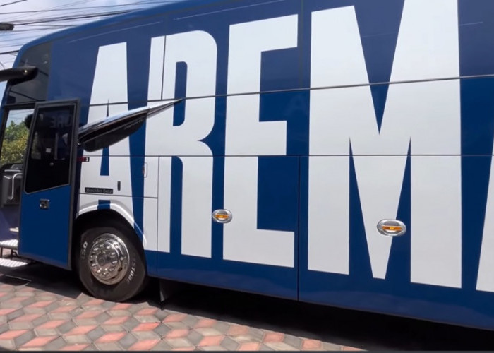 HUT ke-39 Arema FC Bawa Kejutan, Bus Baru Diamante Resmi Diperkenalkan di Malang