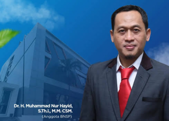 Mengenal Gus Hayid, Penulis Buku NU Abad Kedua yang Pernah Mondok di Lumajang dan Krapyak