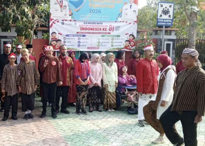 Penuh Semangat, SLBN Bumiaji Kota Batu Gelar Upacara HUT ke-81 RI dengan Hikmat 