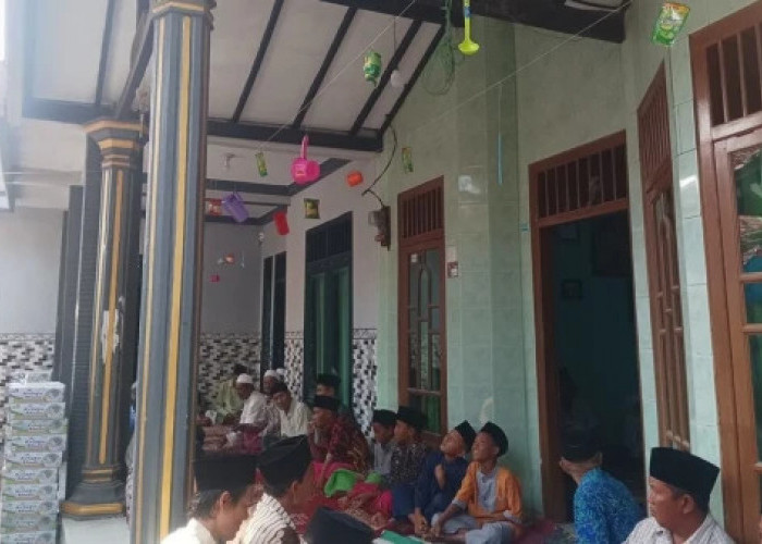 Tradisi Burakan Maulid Nabi di Madura, Warga Berebut Buah hingga Peralatan Dapur