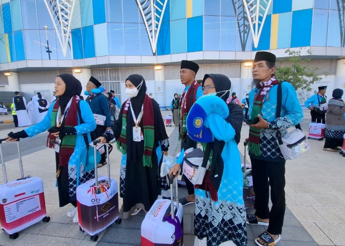 Embarkasi Surabaya Sumbang Terbanyak Jemaah Haji RI, 39 Kloter Tiba di Madinah