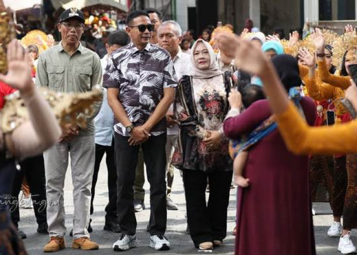 Wali Kota Malang Apresiasi Pawai Budaya Warga: Merawat Kearifan Lokal, Memupuk Kreativitas