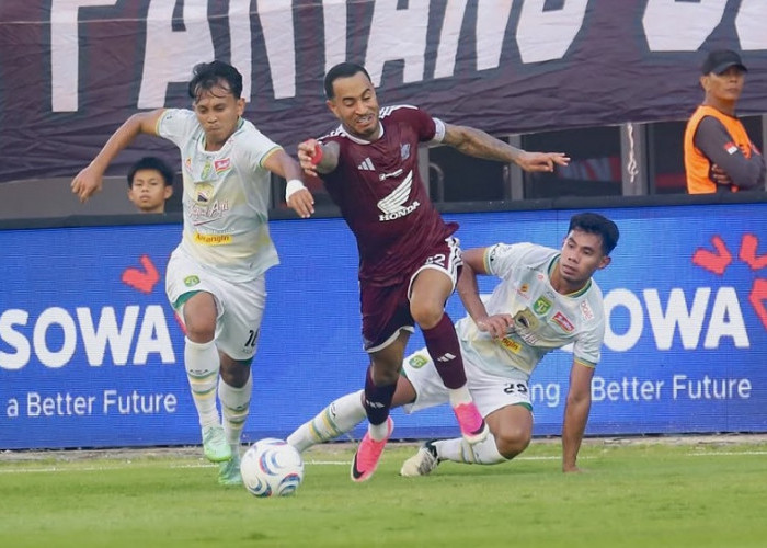 PSM Makassar vs Persebaya 1-0: Gol Bunuh Diri Yuran Fernandes, Bajul Ijo Gagal Penalti