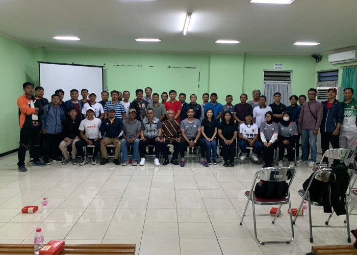 Tiga Coach Legend Bertemu dalam Sharing dan Refreshing Pelatih Sepak Bola Malang Raya