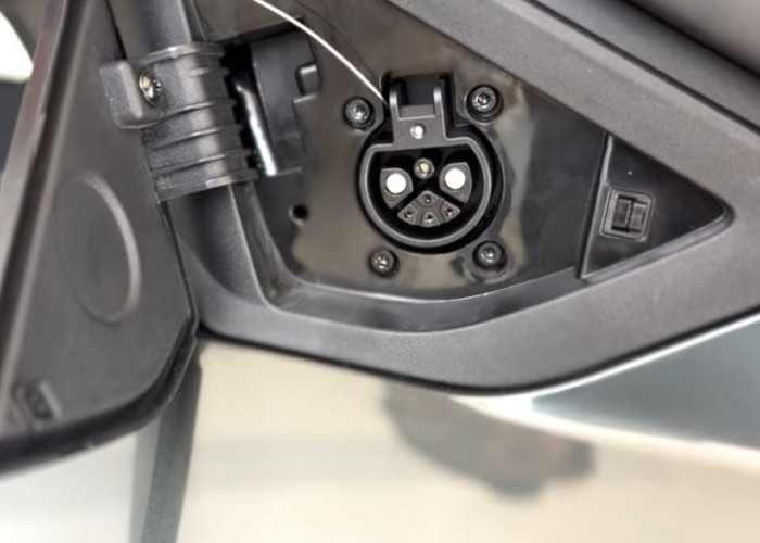 Omoway Omo X Hadir: Motor Listrik “Smart Device” dengan Fitur HP, OTA Update, dan Charging Gratis