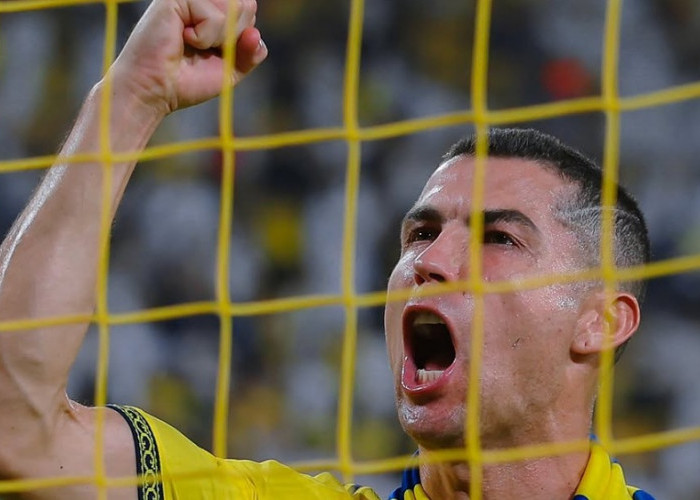 Cristiano Ronaldo Cetak Gol ke-980, Fans Al-Nassr Kompak Beri Penghormatan untuk CR7
