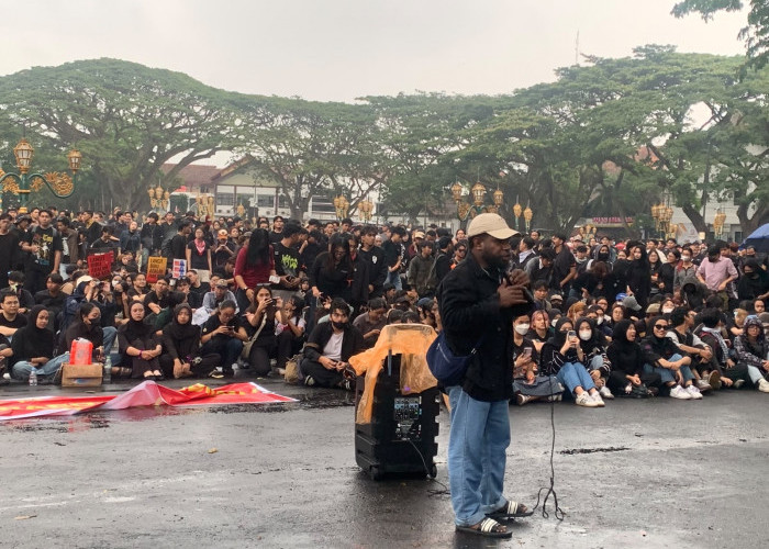 Aliansi Rakyat Bangkit Bersatu di Malang Sampaikan 7 Tuntutan, dari Karhutla hingga Ketenagakerjaan