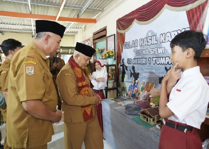 Perkuat Mutu Pendidikan, Bupati Malang Tinjau Sekolah Minim Murid hingga Resmikan Ruang Kelas Baru di Tumpang