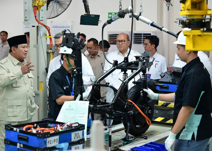 Prabowo Targetkan Produksi 2 Juta Motor Listrik, Bunga Cicilan Bakal Diturunkan