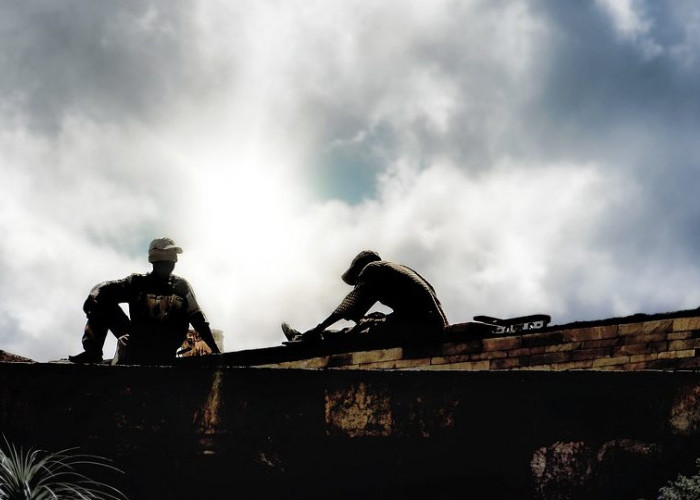 Pendidikan Tinggi Buka Akses Gaji Lebih Besar, tapi Bukan Satu-satunya Faktor Penentu