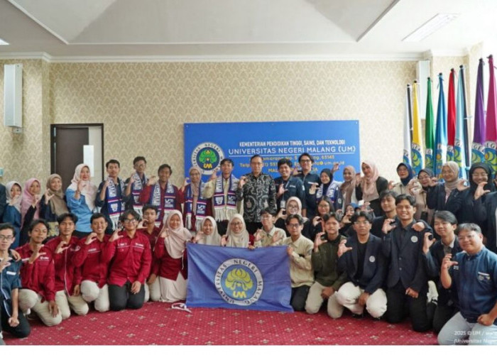 UM Lepas Delegasi Abdidaya Ormawa dan Kontes Kapal Indonesia 2025