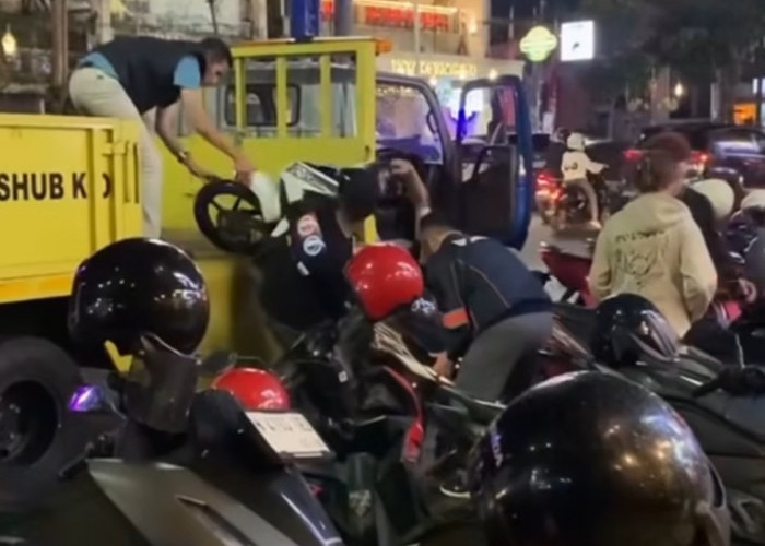 Dinas Perhubungan Kota Malang Perketat Parkir di Kayutangan saat Ramadan, 10 Motor Diangkut