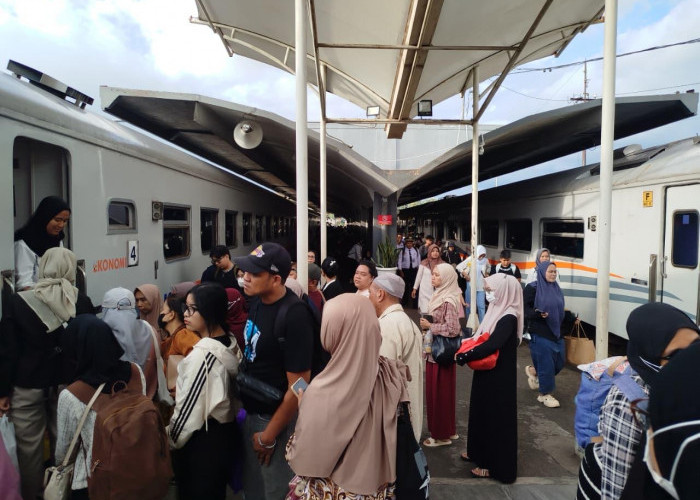 Akhir Libur Nataru, Penumpang Tiba di Stasiun Malang Tembus 3.700 Orang