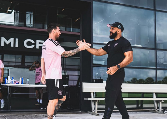 Bekerja untuk Lionel Messi, Yassine Cheuko Akui Dapat Perlakuan yang Tak Pernah Ia Bayangkan