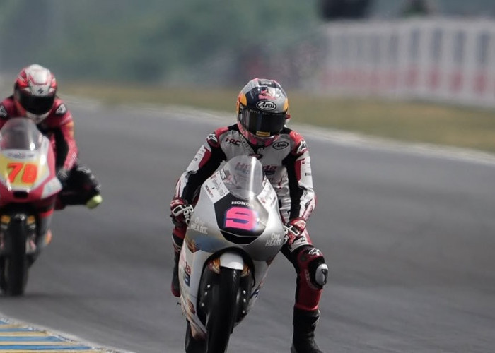 Rookie of the Year Moto3 2026: Veda Ega Pratama Tempel Ketat Brian Uriarte Jelang GP Ceko
