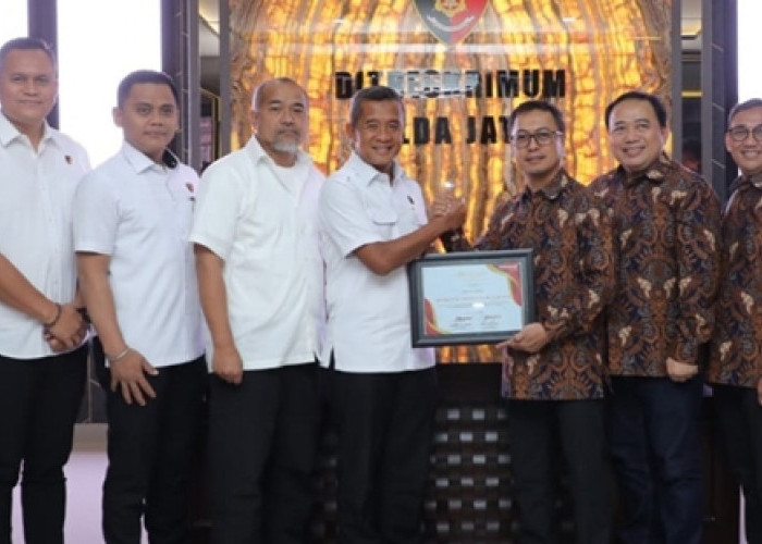 Ungkap Sindikat Pencurian Perangkat Telekomunikasi, Satreskrim Polres Batu Raih Penghargaan dari Telkomsel