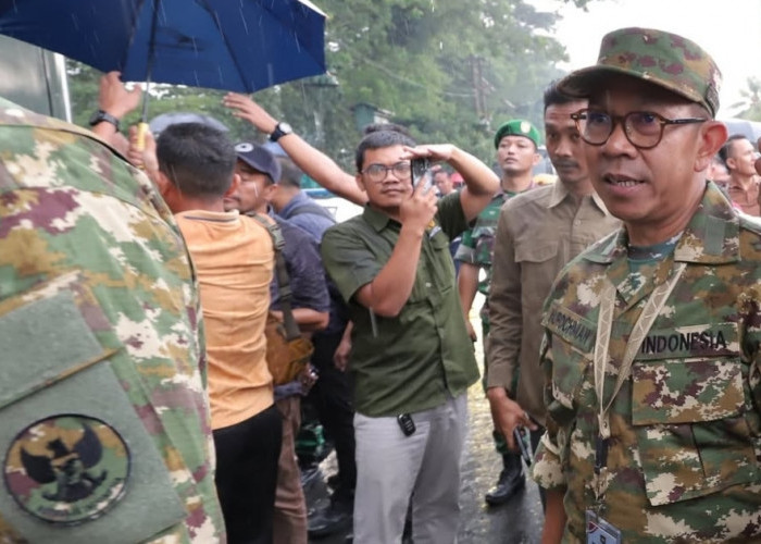 Nurochman Ikuti Retret di Magelang, Heli Plh Wali Kota Batu 