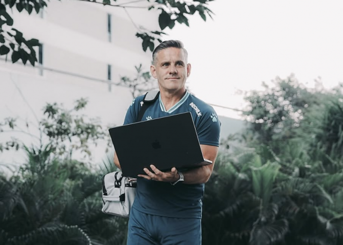 John Herdman Bidik Juara Piala AFF 2026, Timnas Indonesia Hadapi Misi Berat Tanpa Luke Vickery