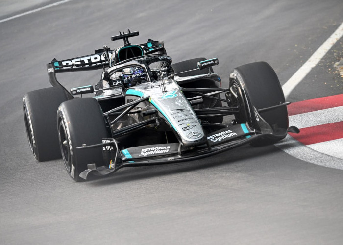 Hasil FP1 F1 GP Singapura 2026: George Russell Tercepat, Terancam Start dari Belakang