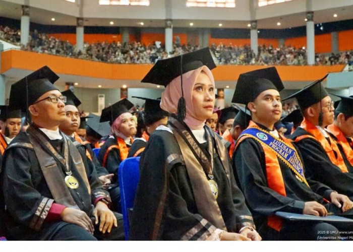 UM Wisuda 1.200 Lulusan pada Periode 136, Tiga Raih IPK Tertinggi