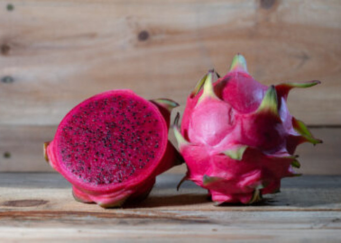 Inovasi Tepung Buah Naga Jadi Alternatif Sehat, Najwa Afifah Tuntaskan Studi di FIKES UB