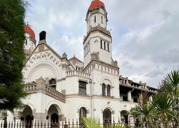 9 Fakta Unik Lawang Sewu, Ikon Bersejarah Semarang yang Ternyata Tak Memiliki Seribu Pintu