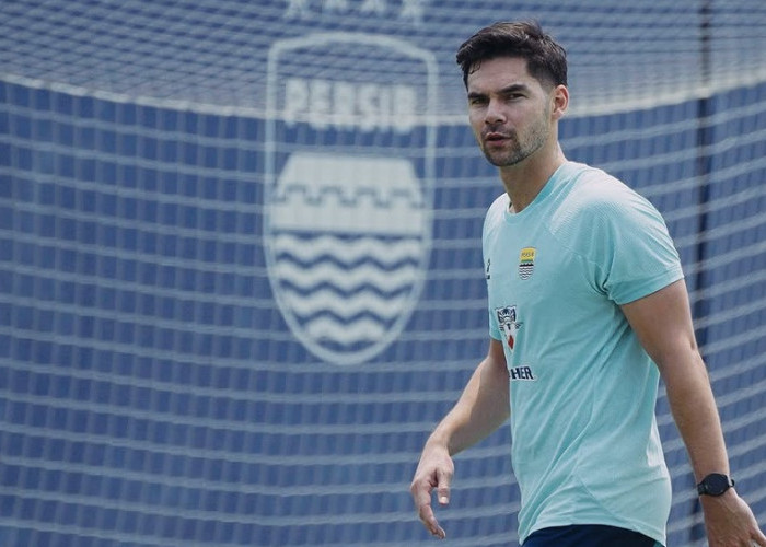 Sandy Walsh Siap Debut di Persib Bandung, Igor Tolic Belum Tentukan Starter