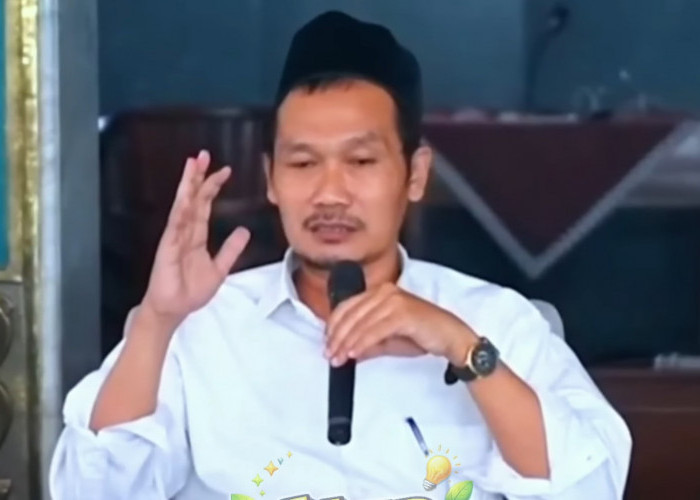 Gus Baha Ungkap Makna Doa yang Sering Disalahpahami, Bukan Sekadar Meminta kepada Allah
