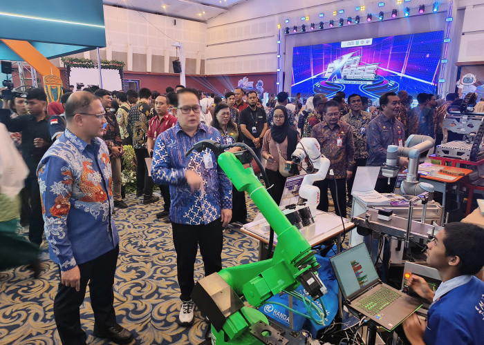 Expo Hebatnya SMK, Karya-Karya Siswa SMK Se-Jatim Laku Rp3 M   