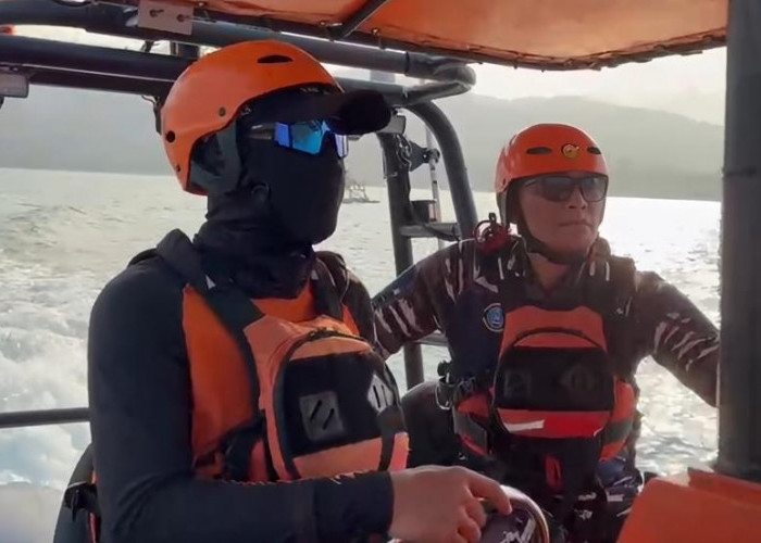 Hari Kesembilan Pencarian Jurnalis Hilang di Selat Sunda, 22 Kapal Dikerahkan hingga Bengkulu