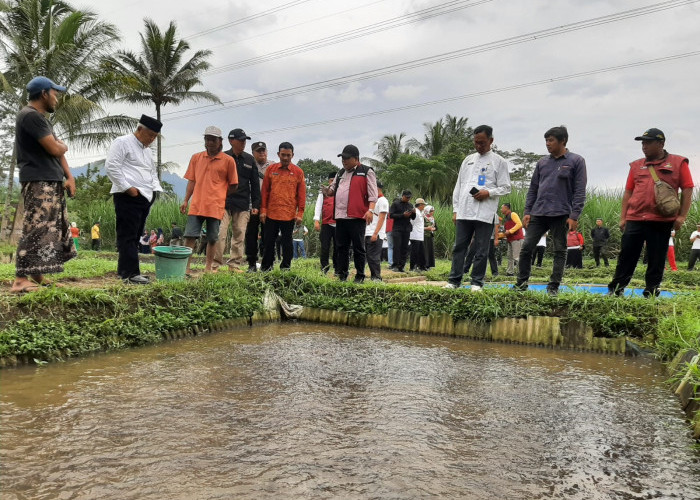 Sambang Desa Kali Ini di Kecamatan Jabung, Bupati Malang Datangi Kafe hingga Kampus di Sana