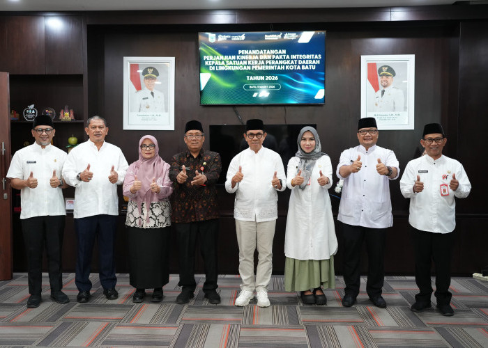 Perkuat Tata Kelola Bersih, Wali Kota Batu Pimpin Penandatanganan Pakta Integritas Susulan