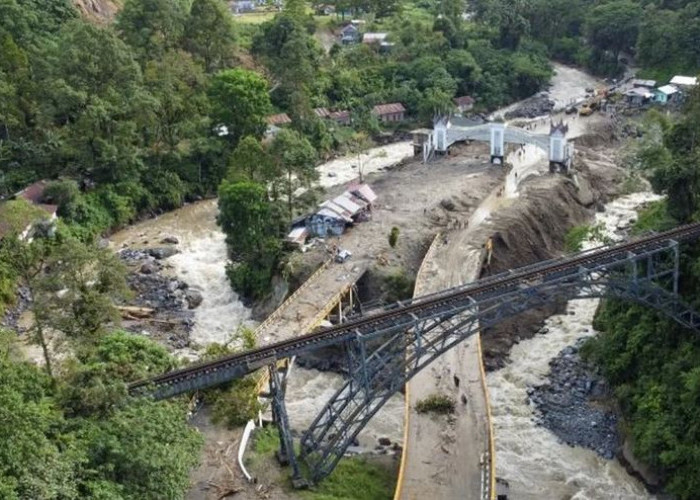 Banjir Bandang Putus Akses, BNPB Kerahkan Helikopter untuk Salurkan Bantuan ke Sumut dan Aceh