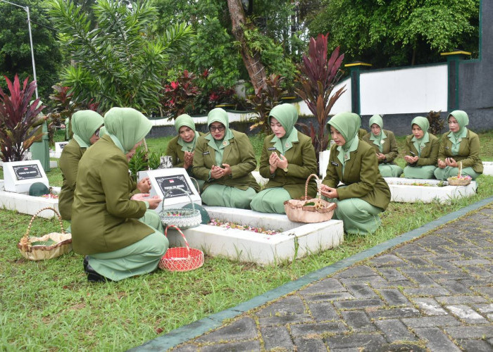 Persit KCK Cabang XXXII Peringati HUT ke-79 dengan Ziarah, Mengenang Pengorbanan Pahlawan