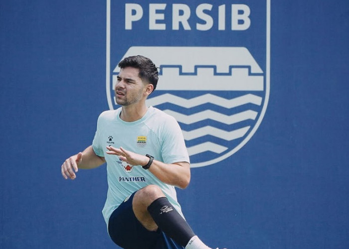 Persib Bandung Dapat Tambahan Kekuatan di Lini Belakang, Sandy Walsh Siap Tampil di ACL Two