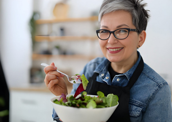 Hari Menopause Sedunia 2025: Sejarah, Tema, dan Pentingnya 6 Pilar Lifestyle Medicine buat Perempuan