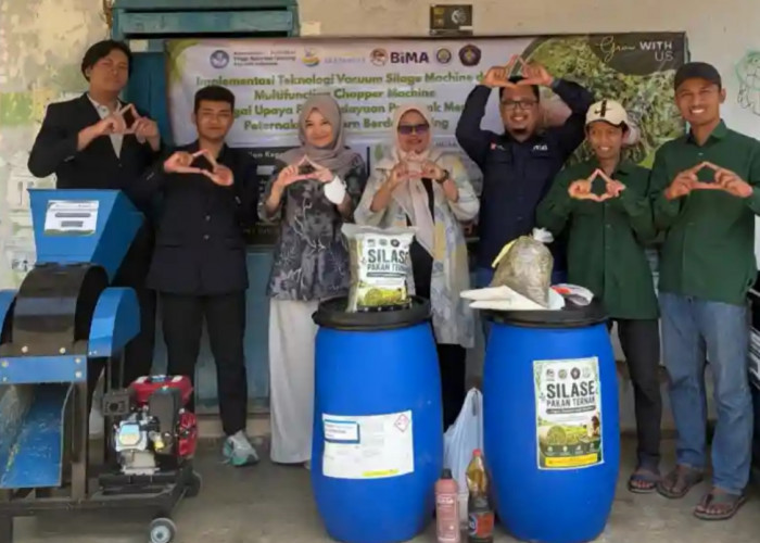 Teknologi Vacuum Silage UM-UB Dongkrak Produksi Silase Peternak Kambing Malang hingga 250 Kg per Minggu