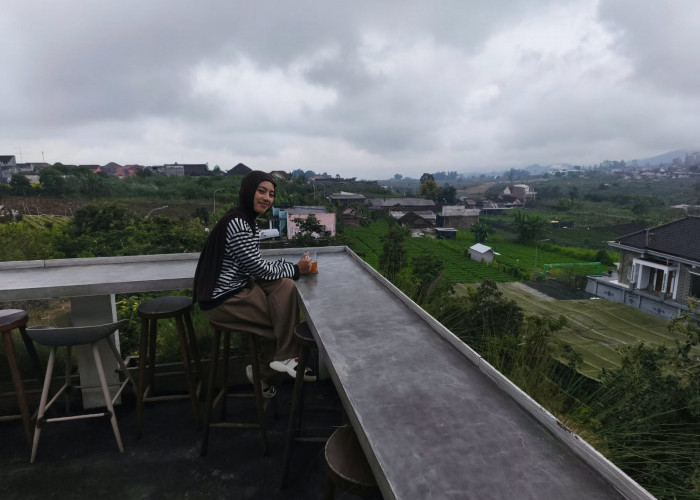 5 Kafe di Kota Batu dengan View Gunung, Ada yang Buka Sejak Subuh untuk Buru Sunrise