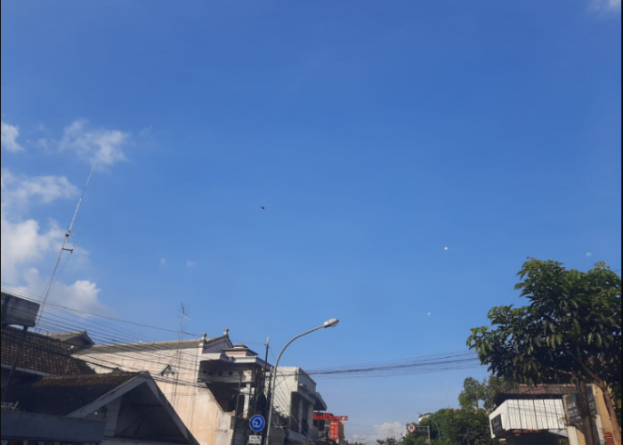 Cuaca Malang Raya 28 Juni 2026 Dominan Cerah Berawan, Batu Hujan Ringan Sore, Perairan Malang Gelombang Tinggi