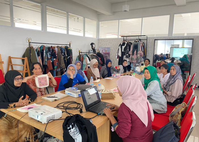 Komunitas Pelanusa, Menjahit Kebersamaan, Mewujudkan Kemandirian Ekonomi Perempuan di Malang