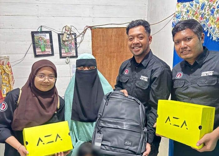 AZA dan Disway Grup Beri Bantuan Sepatu-Tas untuk Keluarga Mandala, Mendiang Korban Infeksi Sepatu Kekecilan