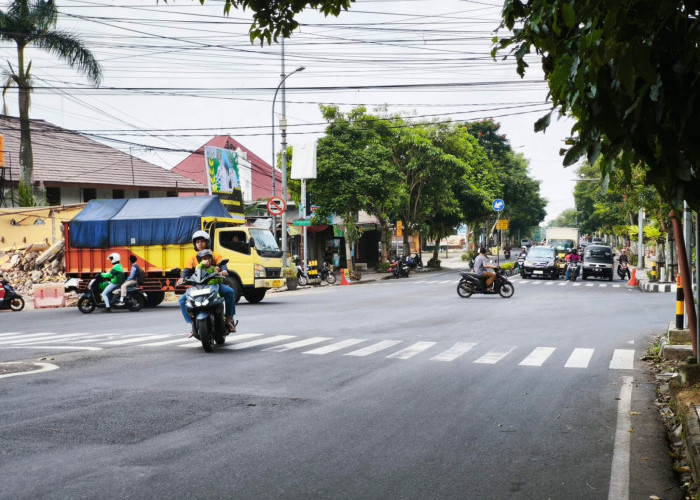 ‎Volume Kendaraan Kota Batu Naik di Hari Pertama Libur Kenaikan Isa Almasih