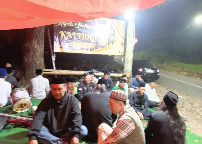 Warga Songgoriti Adakan Sholawat Sebagai Jalur Langit Agar Terhindar dari Marabahaya