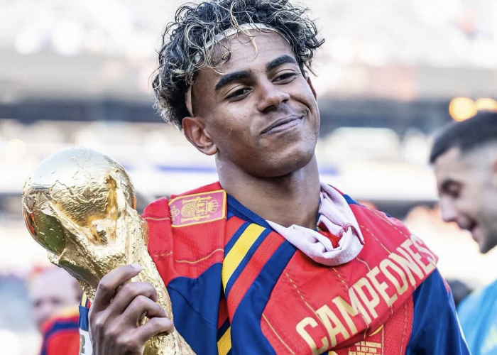 Lamine Yamal Cetak Rekor Bersejarah! Usia 19 Tahun Sudah Juara Euro dan Piala Dunia