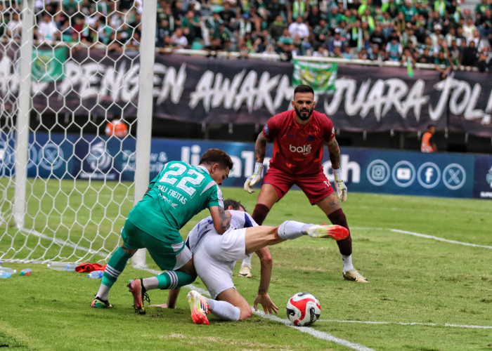 Arema Tahan Imbang Persebaya di GBT: Derby Panas, Statistik Mengerikan, Mental Singo Edan Bicara