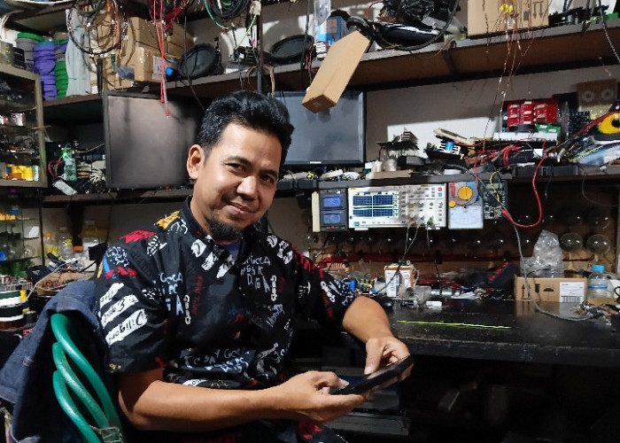 Dari Sound System hingga Energi Surya, Kisah Zainudin Si Otodidak dari Kota Batu