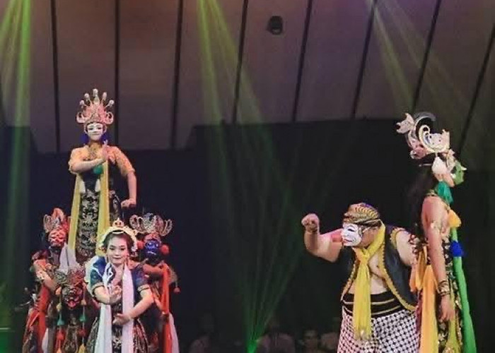 Topeng Malang Premium, Dua Sanggar Kolaborasi Tunjukkan Masih Relevan di Tengah Era Sound Horeg dan Dangdut