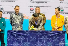 UM Pamerkan Happiness Index Detector di KONASPI XII, Menteri Brian Yuliarto Ikut Mencoba