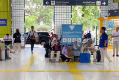 Hampir 45 Ribu Penumpang KA Berangkat Naik Kereta dari Jakarta Hari Ini, Mudik Nataru