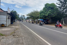 Didominasi Kendaraan Roda Dua, Lalu Lintas Jalan Raya Sumber Pasir Lancar